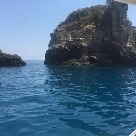 보트호텔 Barca Davanti Capri